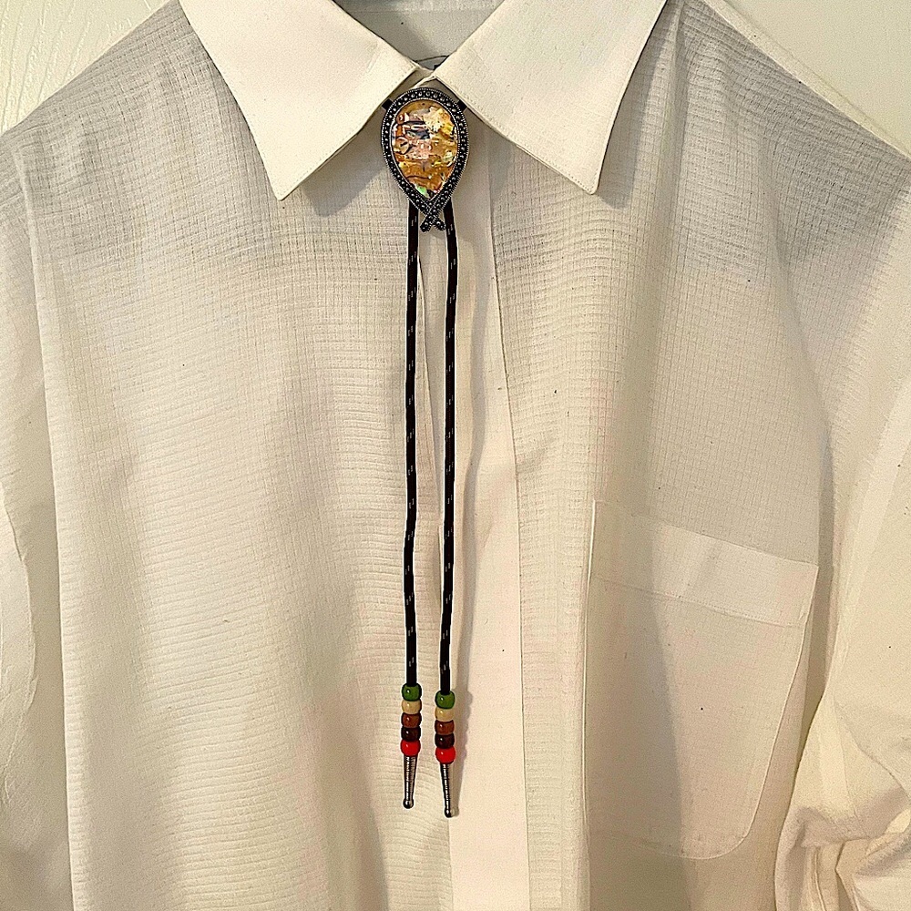 Bolo tie